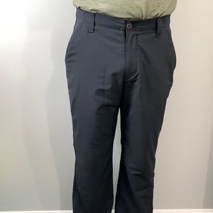 Under Armour loose pants BLACK